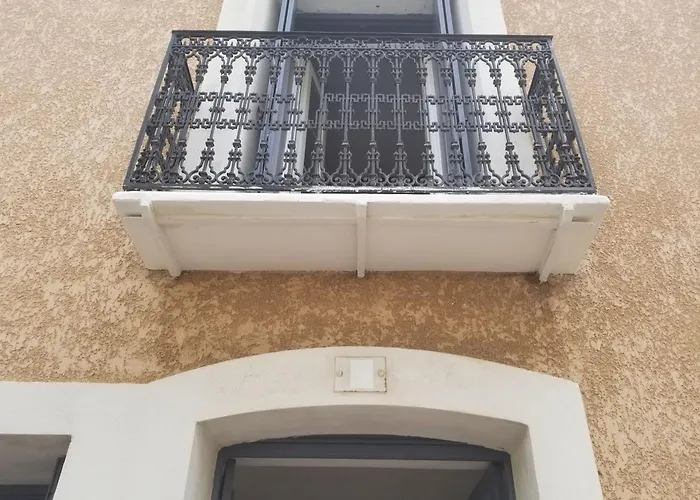 Maison De Village Proche De L\'Etang Et De La Mer